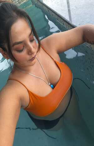 female escort in Noida