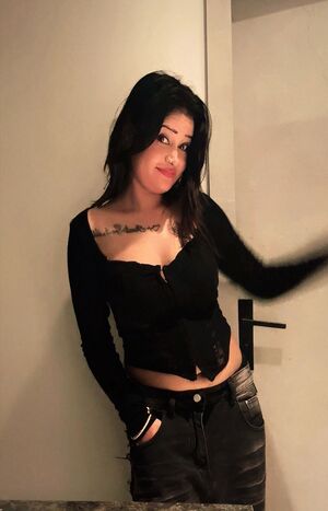 Noida call girls